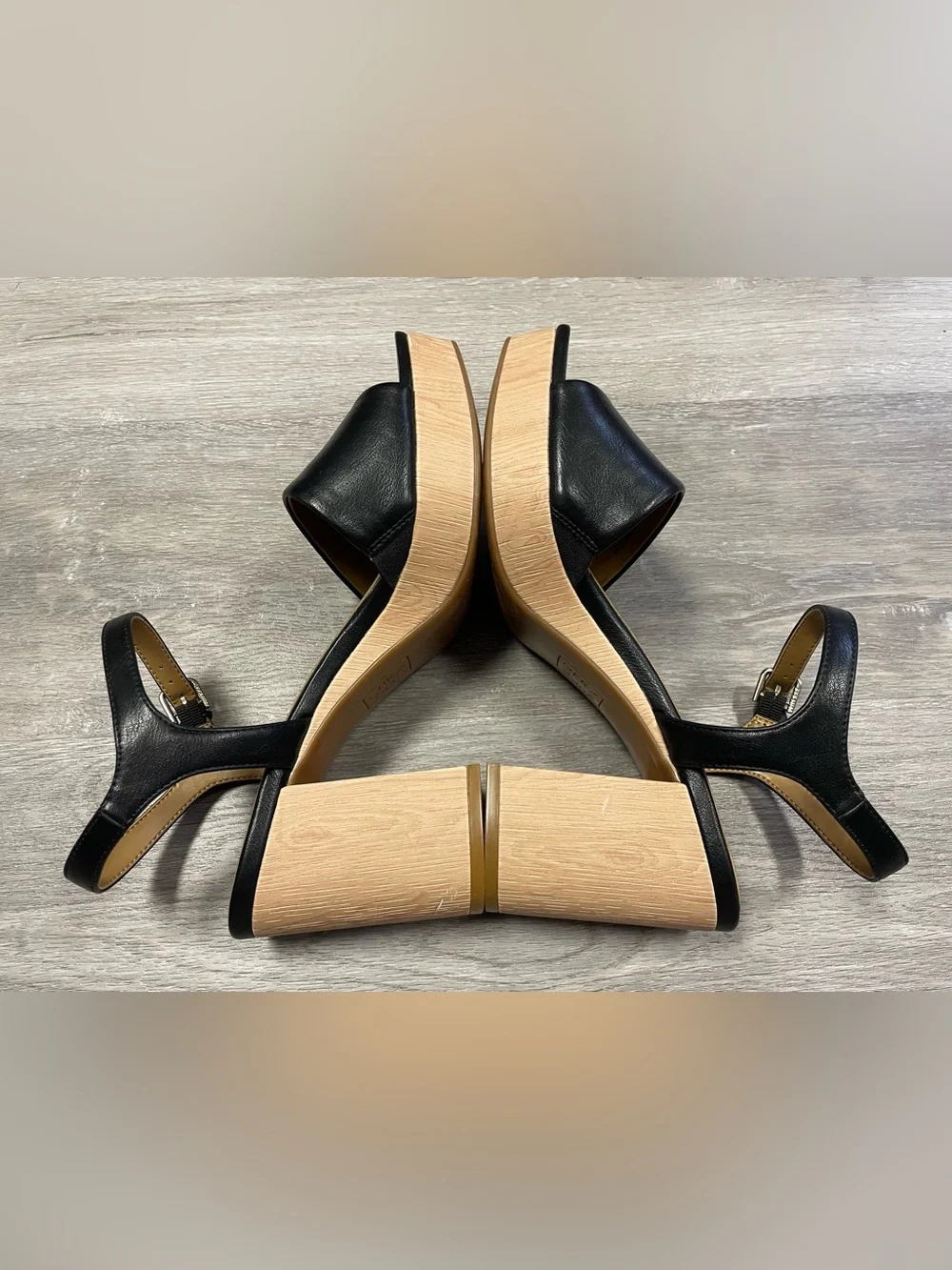 NWOT Naturalizer Lilly Black Platform Block Heel Sandals Size 10W